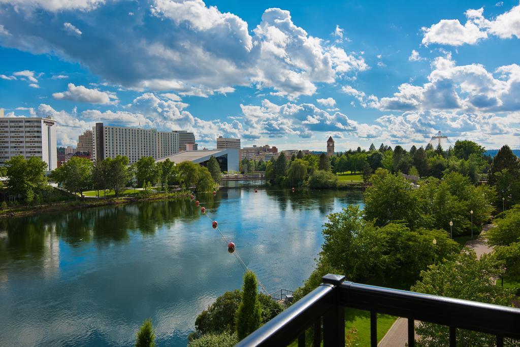 Oxford Suites Spokane Downtown Bagian luar foto