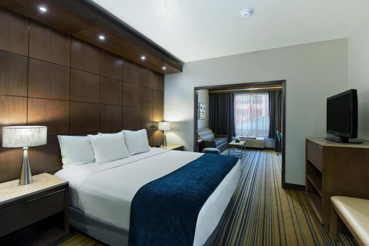 Oxford Suites Spokane Downtown Bagian luar foto