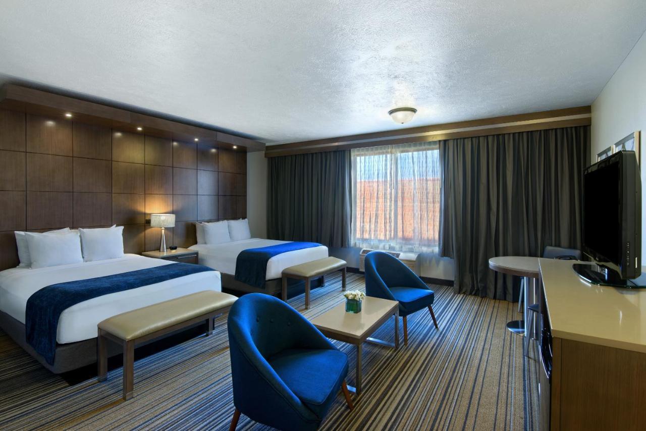 Oxford Suites Spokane Downtown Bagian luar foto