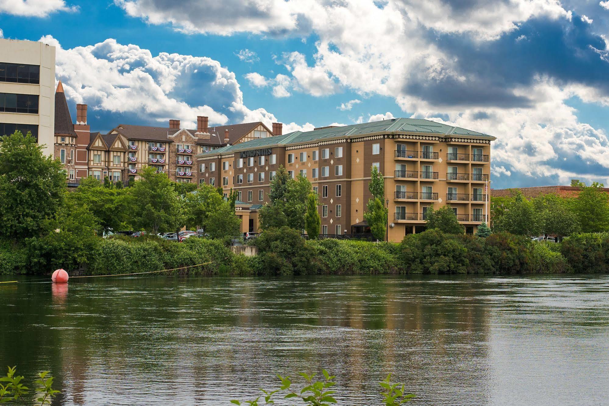 Oxford Suites Spokane Downtown Bagian luar foto