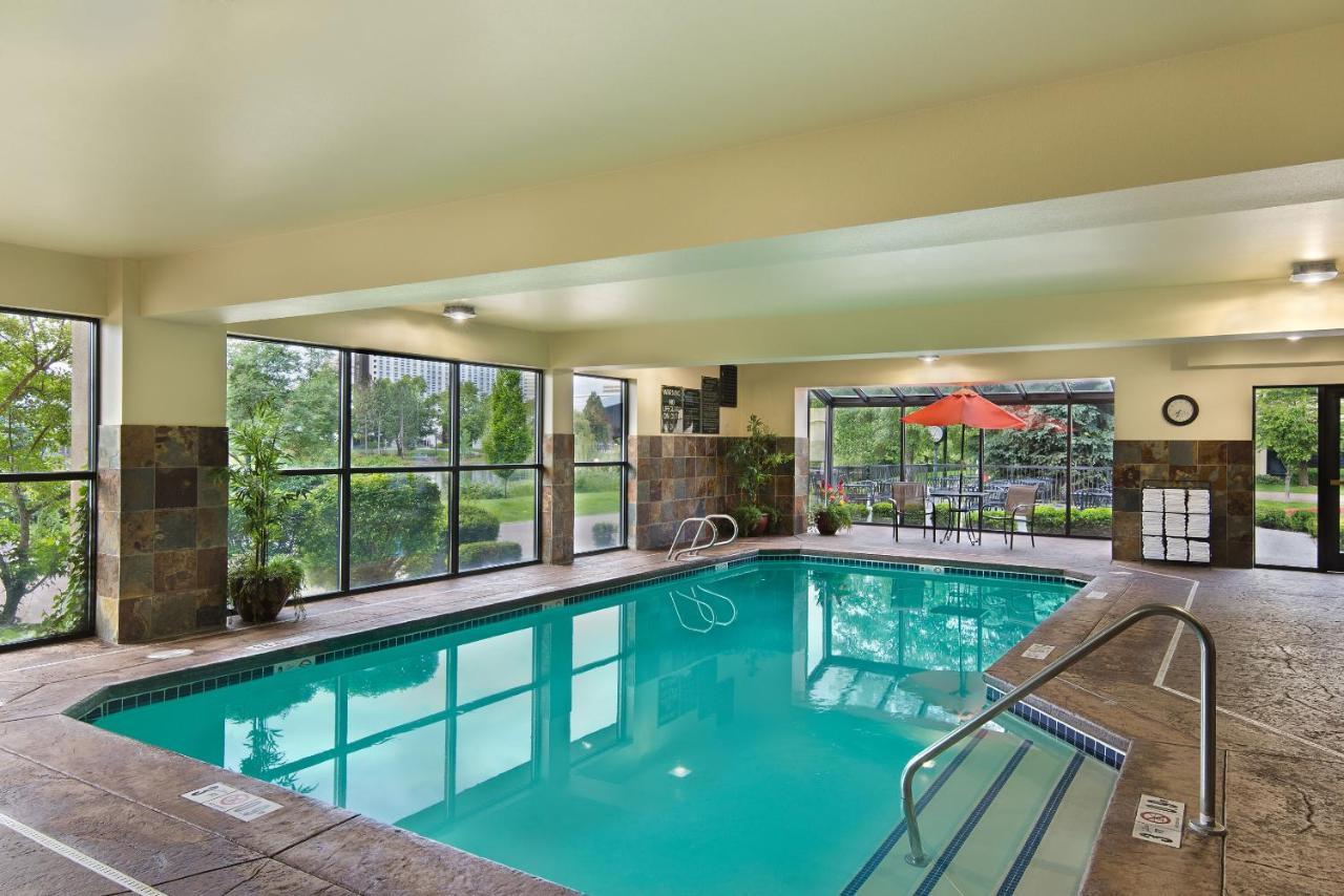 Oxford Suites Spokane Downtown Bagian luar foto